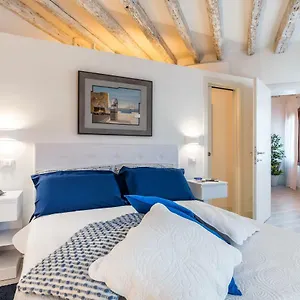 Appartement Heaven Biennale, The Elegant, Venise